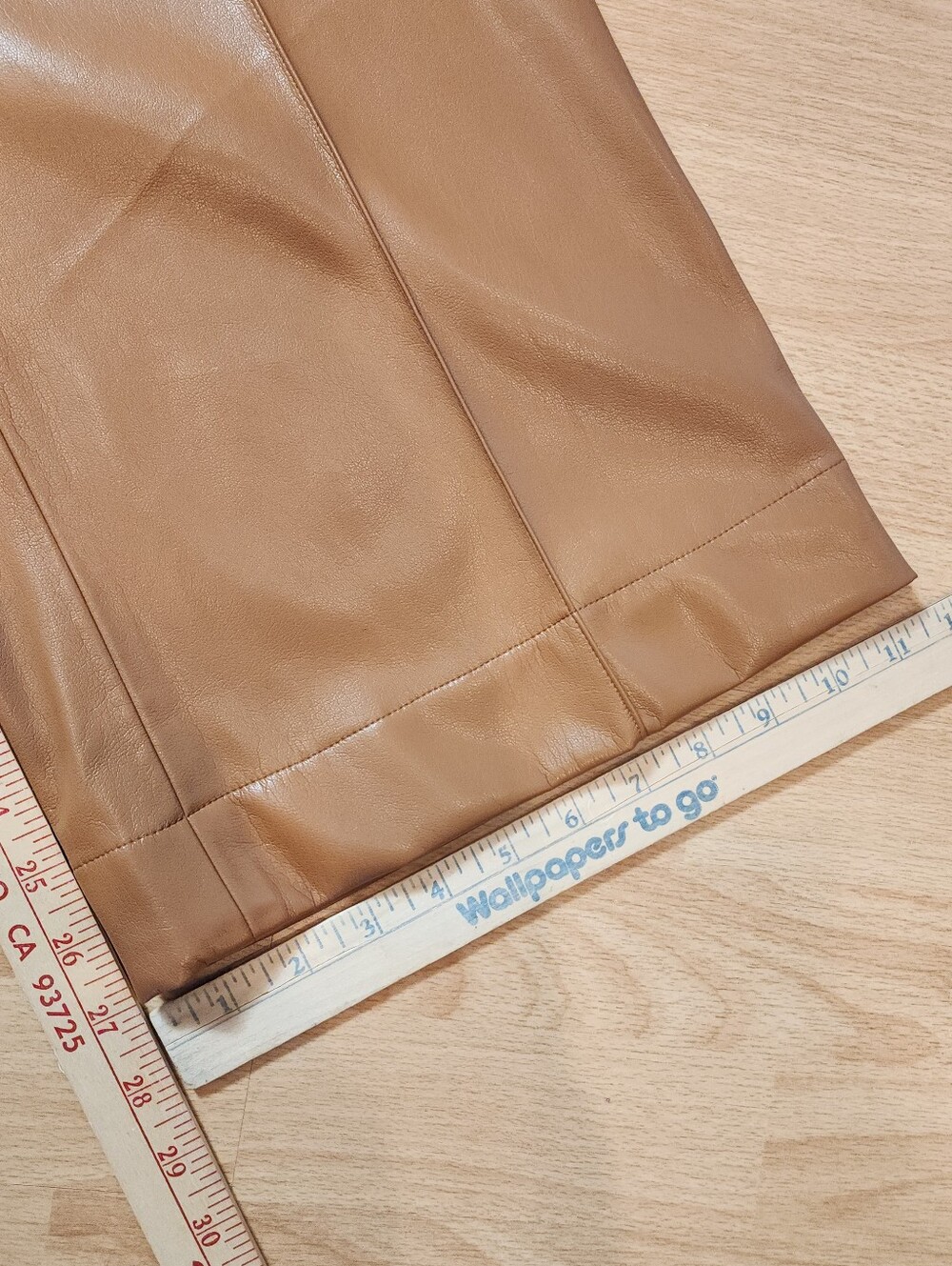 Alice & Olivia Vegan Leather Wide Leg Crop Drape Dylan Pants Camel Brown Size 6 - Picture 16 of 16